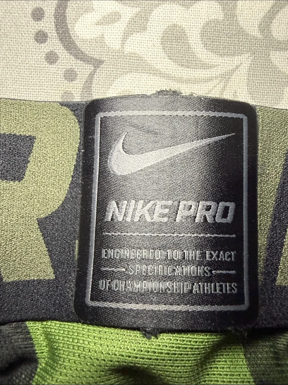 Nike Pro Camouflage Compression Tights Green Black Men's Size Medium